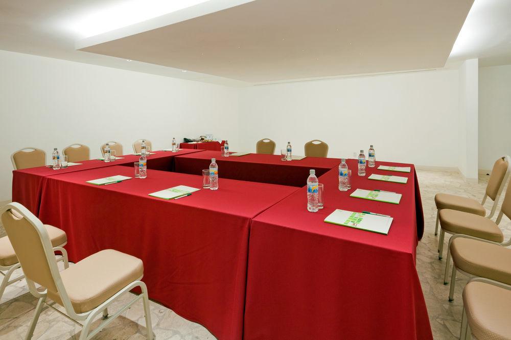 Courtyard By Marriott Tuxpan  Buitenkant foto
